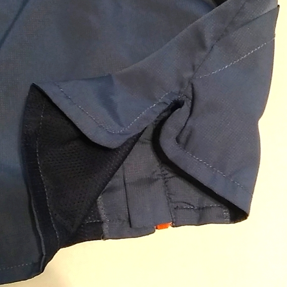 Tommy Bahama Shark Jacket 18mths) - Picture 9 of 12